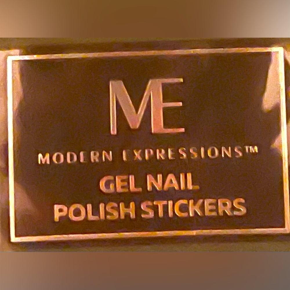 NEW: ME Modern Expressions Gel Nail Polish Stickers (Holiday) - Picture 3 of 3